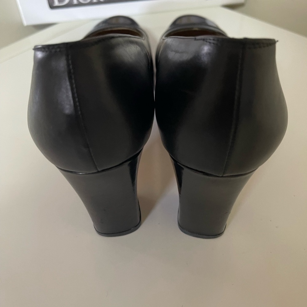Salvatore Ferragamo Platform Block Heel Dress Shoe. - Picture 6 of 16